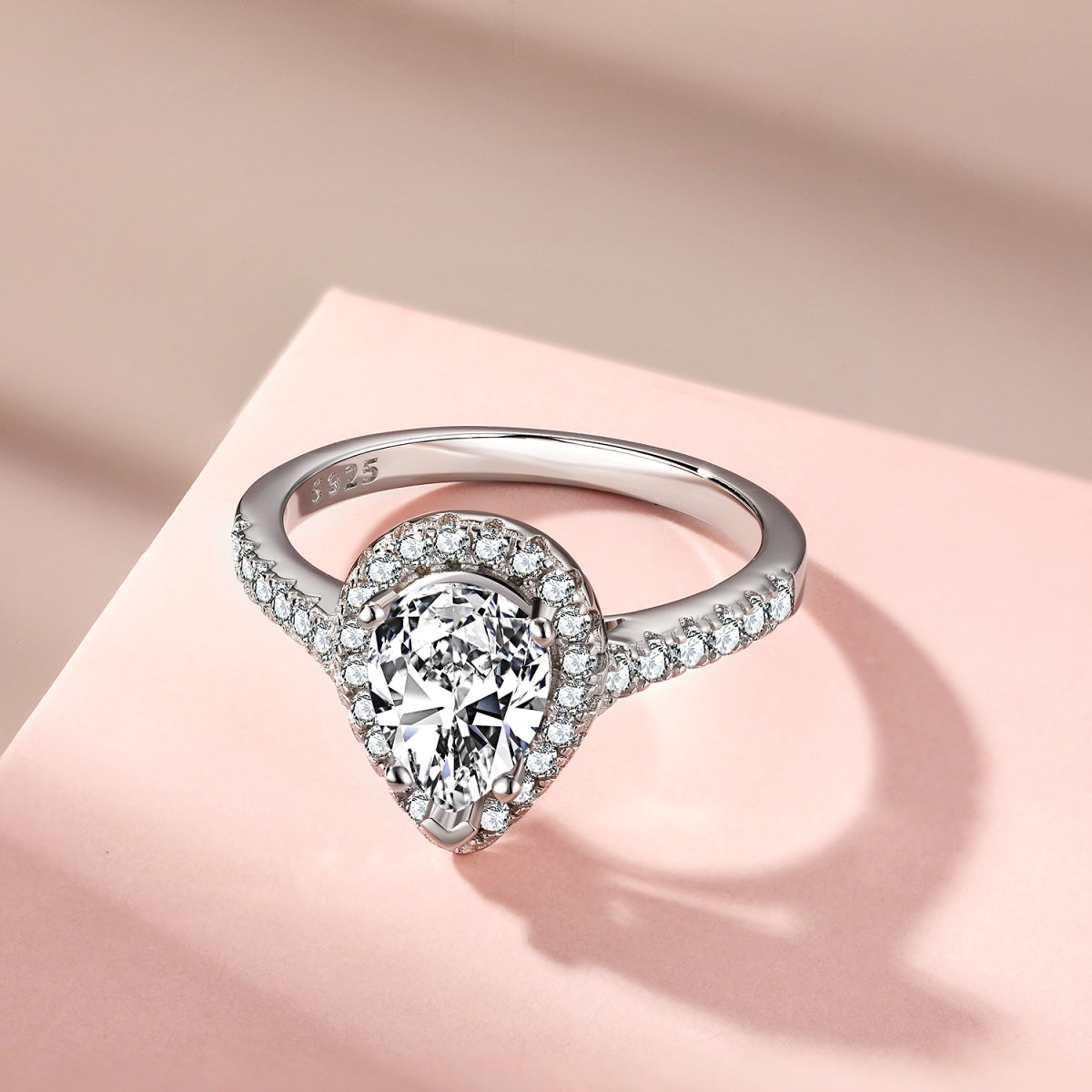 Drop Solitaire Ring